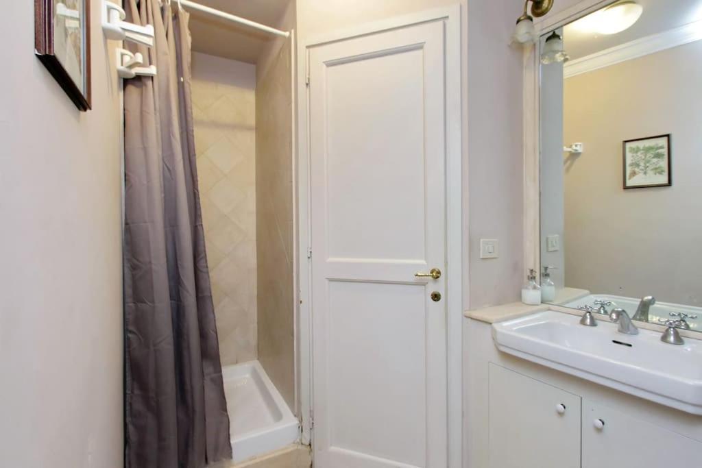 Navona Elegant Two Bedroom Apartment Roma Dış mekan fotoğraf