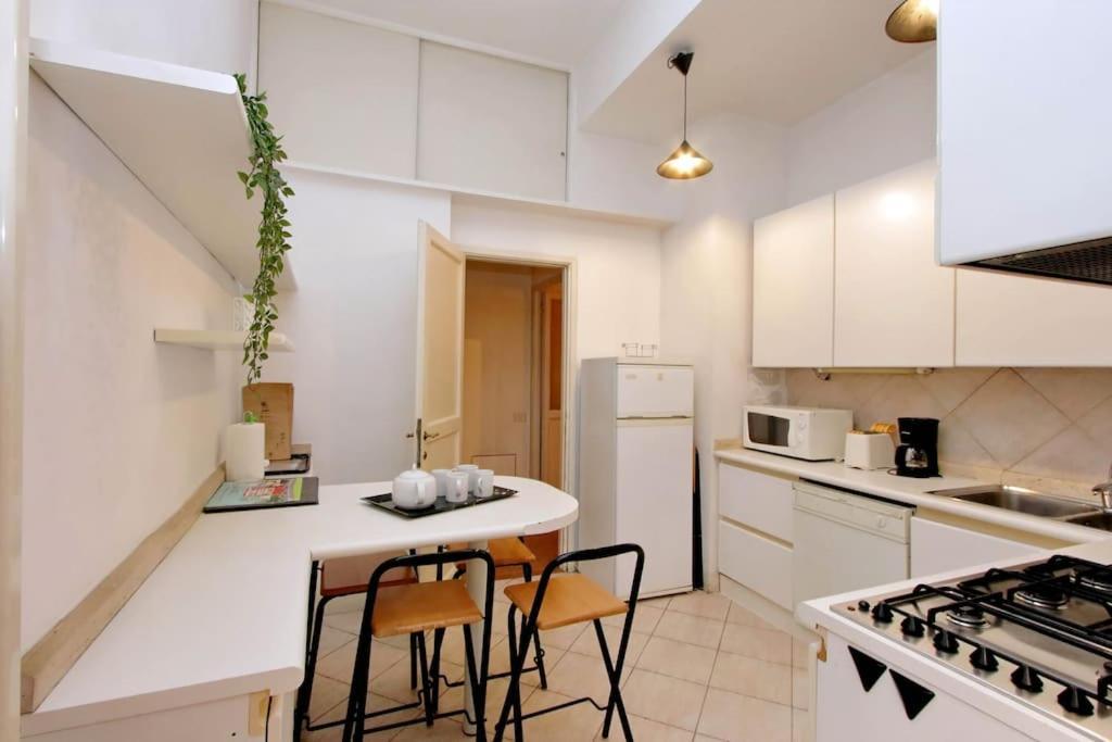 Navona Elegant Two Bedroom Apartment Roma Dış mekan fotoğraf